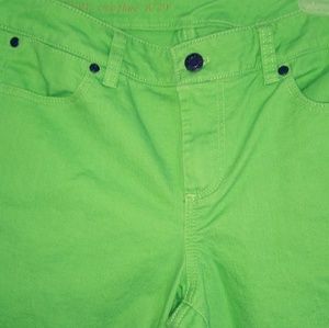 Lilly pulitzer signature crop flare jeans 8/29